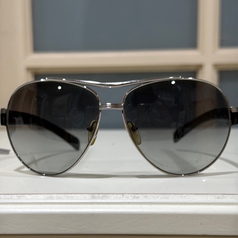“PRADA” Women Aviator Sunglasses Pre-owned Made in Italy